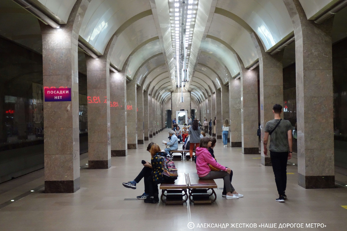 Станция "Горьковская" в Нижнем Новгороде. Фото автора из книги "Наше дорогое метро"