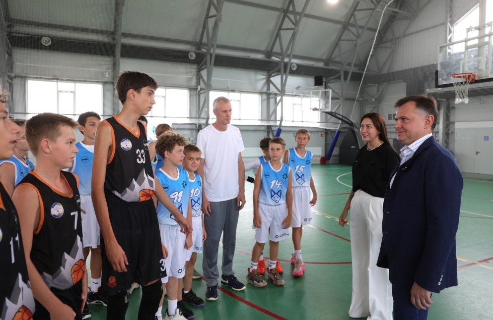    CREATOR: gd-jpeg v1.0 (using IJG JPEG v62), quality = 90 Светлана ГОРЯЧЕВА