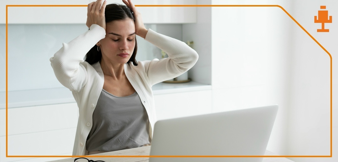 Ноябрь приносит больше усталости и стресса из-за короткого светового дня, холода и высокой нагрузки, поэтому особенно важно иметь дома пространство для расслабления. Правильно подобранная мебель с мягкими формами, тёплыми оттенками и комфортными материалами помогает снять напряжение и восстановить внутренний баланс.