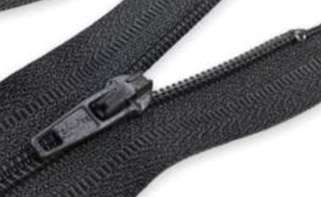 Обычная одежная молния