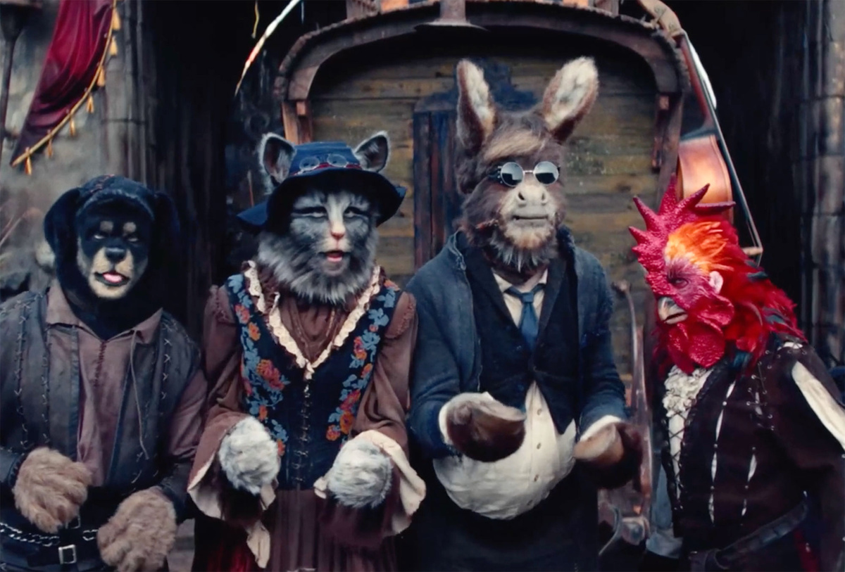 Костюмы животных. Кадр из фильма