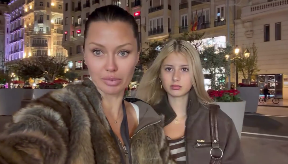 Виктория Боня с дочерью Анджелиной. Фото: соцсети / @victoriabonya