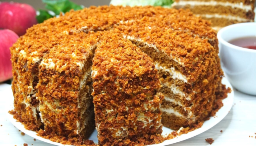 Я в шоке! Этот "Ленивый Медовик" оказался в 10 раз вкуснее классического. "Спасибо за рецепт!" — этот торт собрал все восторги моих гостей.