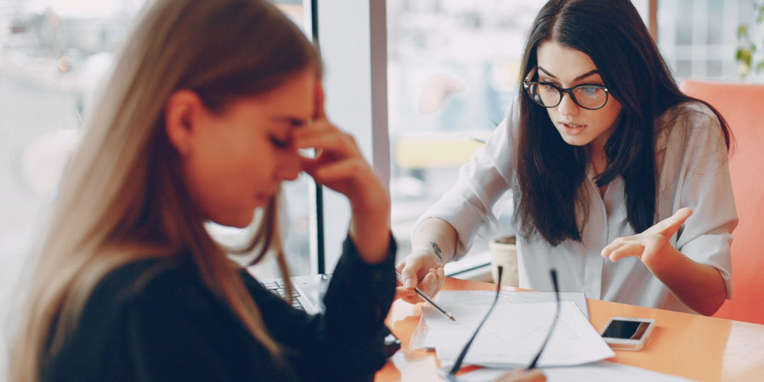За что банк может заблокировать счёт — 12 признаков подозрительных операций