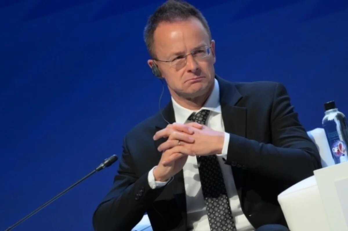    Сийярто заявил Еврокомиссии, что киевский режим – гнилой