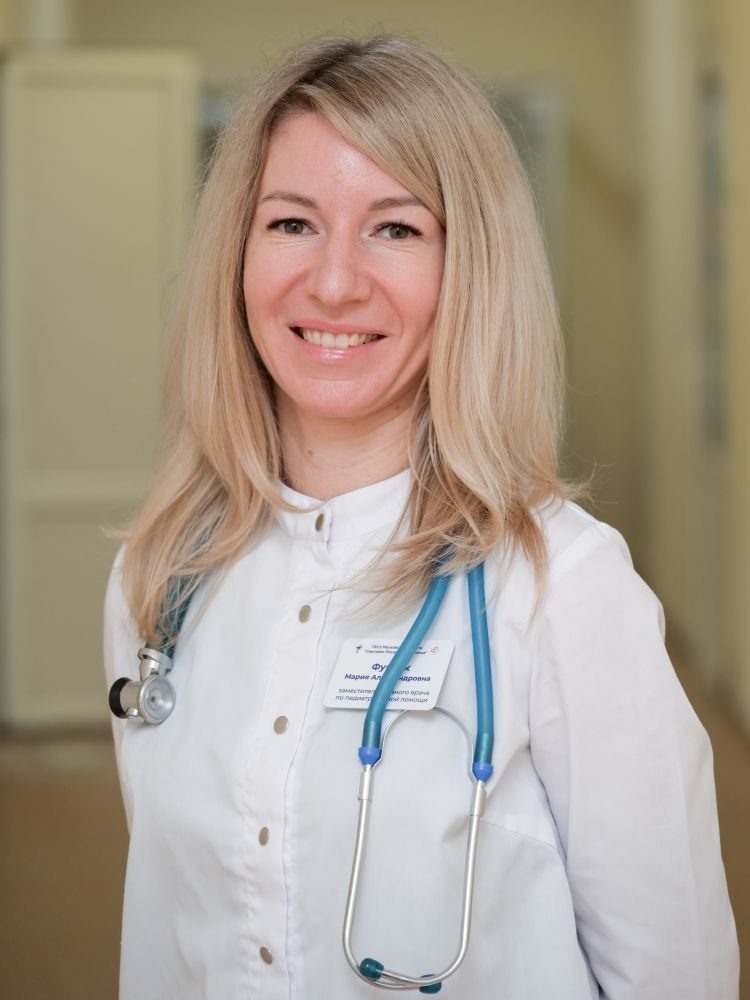 Мария Фурник, заместитель главного врача Сергиево-Посадской больницы по педиатрической помощи, отвечает за организацию медицинской помощи детям от 0 до 18 лет на территории всего городского округа. В интервью она рассказала о текущей ситуации с кадрами, доступности специалистов и других важных аспектах детского здравоохранения.
