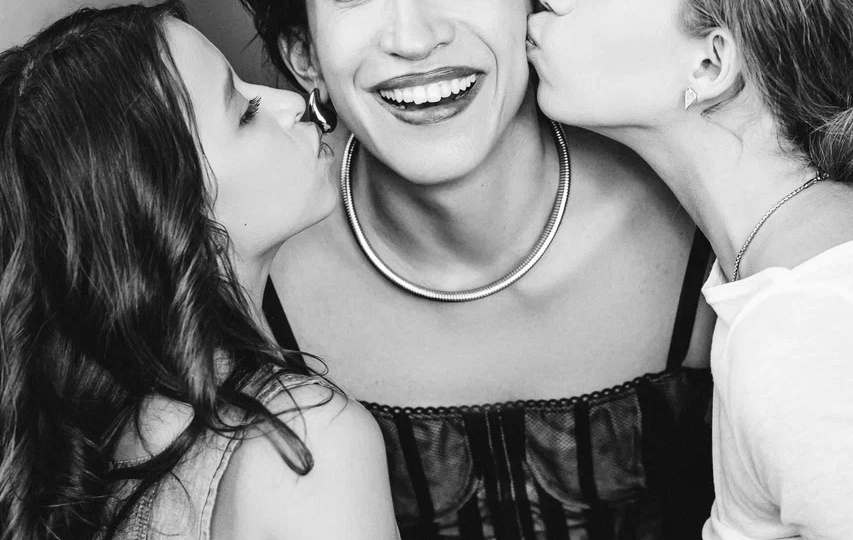 Почему быть «неидеальной» мамой — это не просто нормально, а полезно для ребенка!