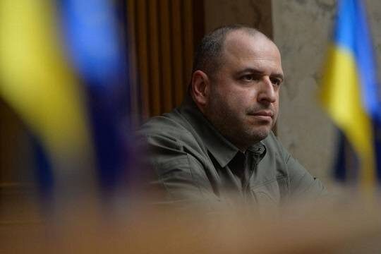    Отъезд Умерова из страны на фоне скандала с Миндичем заставил украинскую элиту нервничать