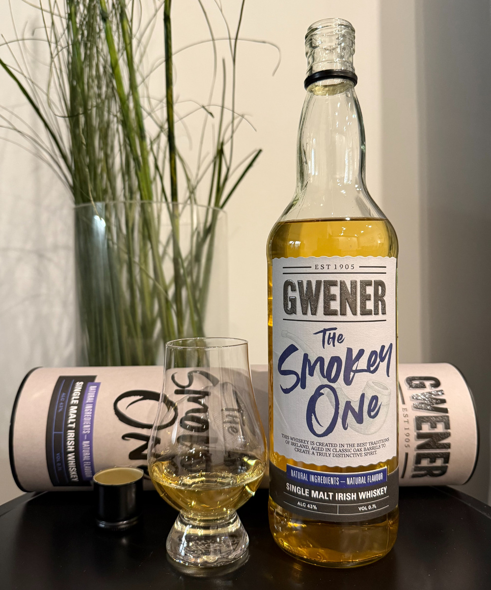 Винтовая пробка конечно немного портит восприятие.