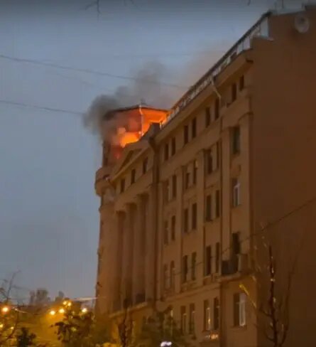    Пожар в доходом доме Чубакова в 2021 году. Фото: скриншот видео из соцсетей