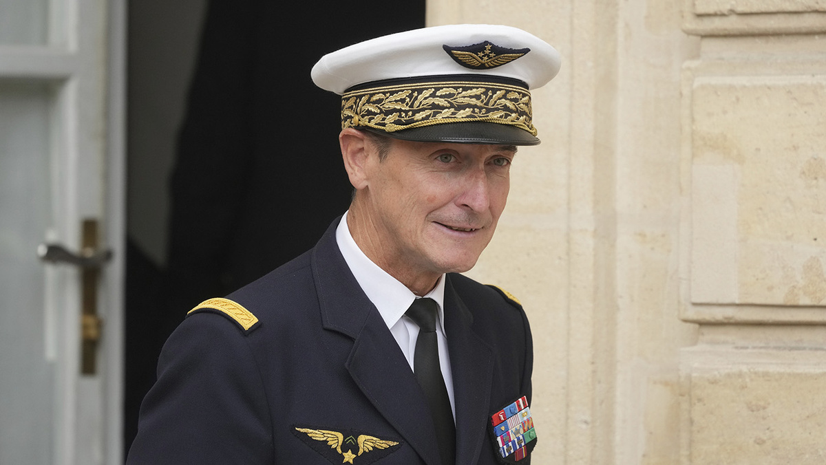   Michel Euler / AP- Фабьен Мандон