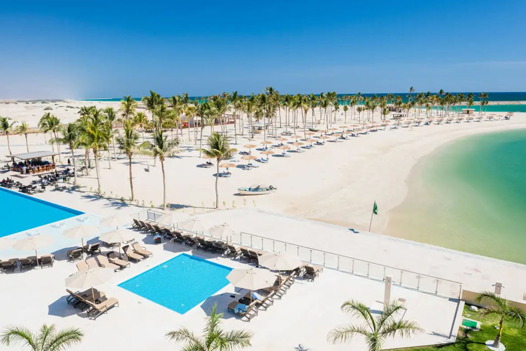 Белоснежные пляжи Салалы в Омане. (фото с сайта tourvisor.ru)