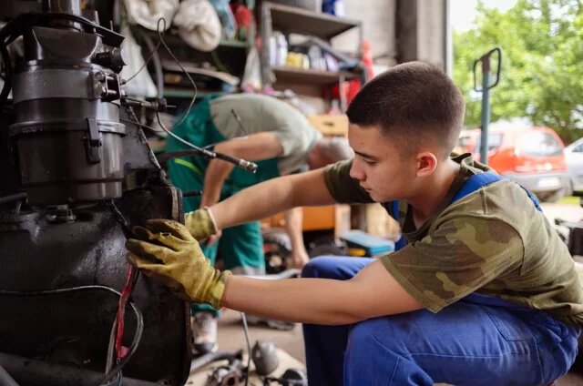    Что за закон о бесплатном профобучении для девятиклассников?