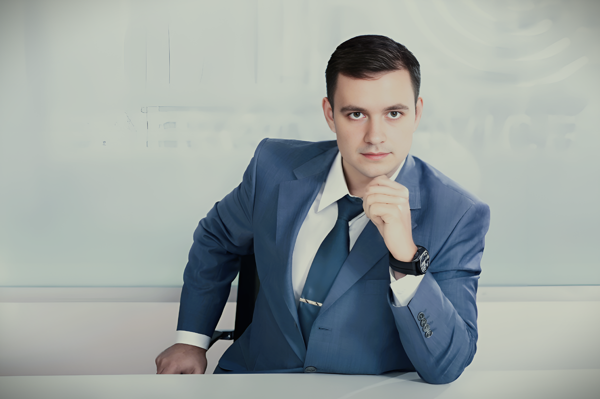 Виктор Мангазеев