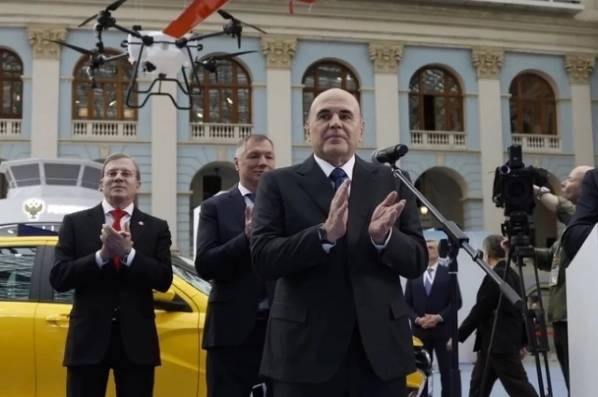    Мишустин вручил госнаграды работникам транспортной отрасли