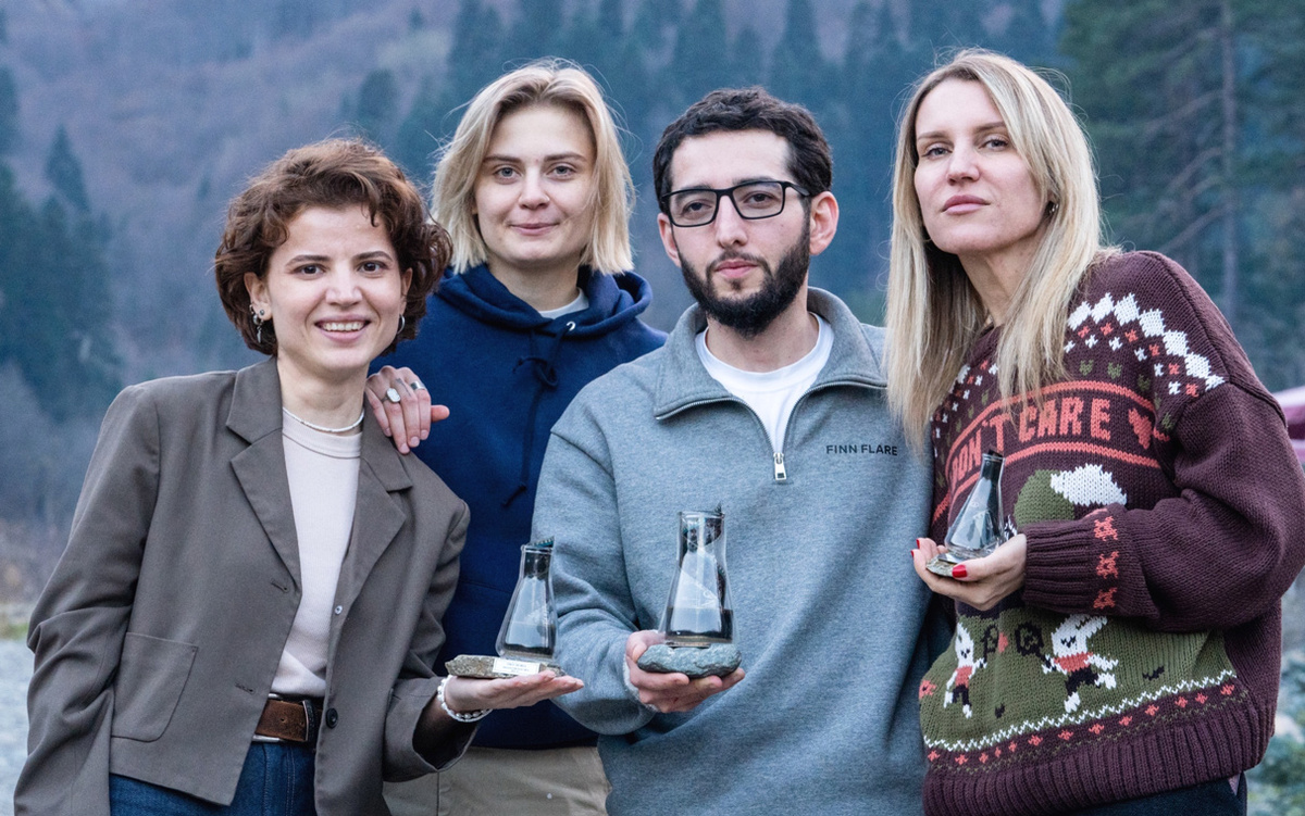 Авторы трех лучших проектов: Патимат Алиева, Александра Мельник, Гаджимурад Эфендиев и Ольга Юнашева - в Домбае