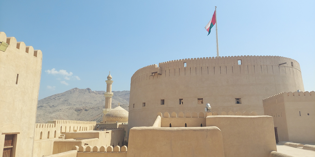 Низва - город из восточных сказок