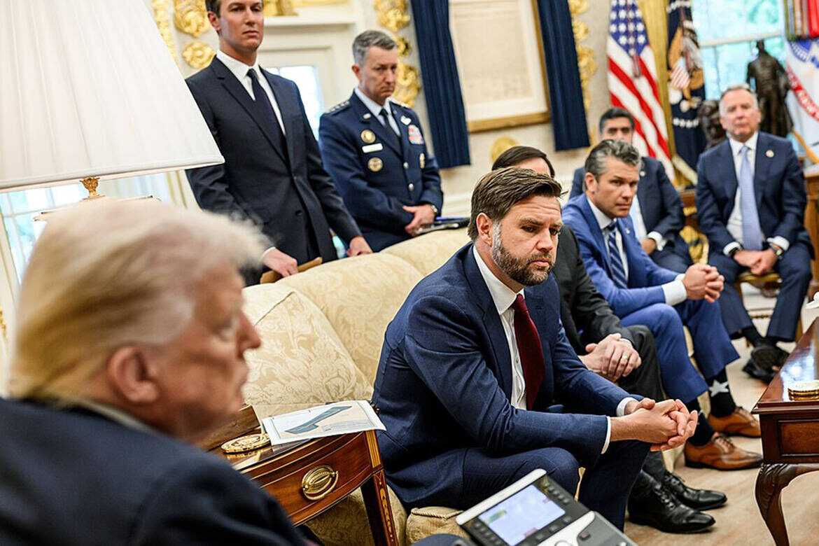 В подготовке предложений якобы принимали участие Стив Уиткофф, вице-президент Джей Ди Вэнс, Марко Рубио и зять Трампа Джаред КушнерФото: © The White House