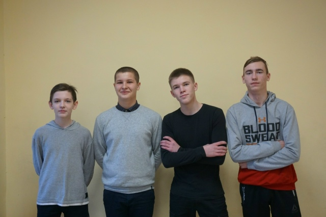 Как школьники спасли дедушку из огня, но двое из них не получили заслуженную награду