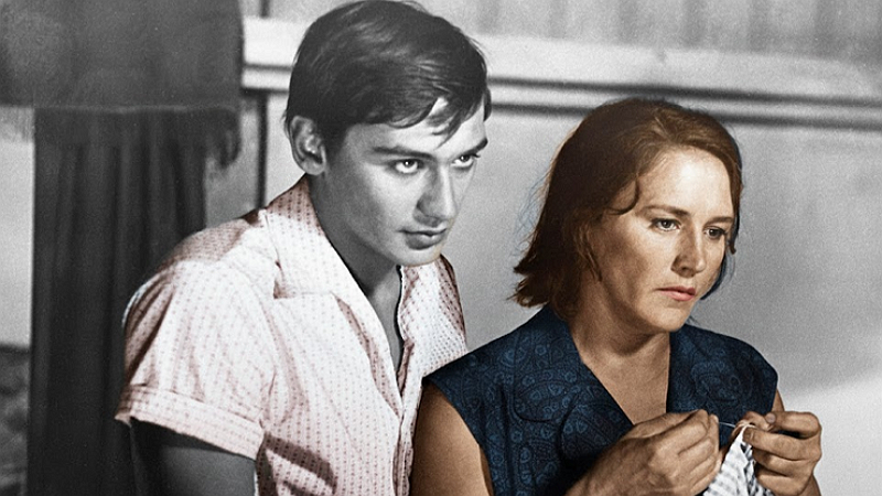 Нонна Мордюкова с сыном Владимиром Тихоновым в фильме "Русское поле"