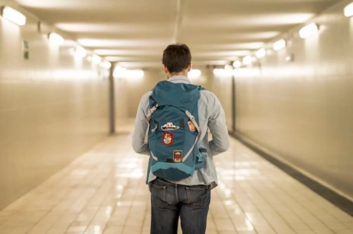    Семиклассник выстрелил мужчине в глаз у школы в Воронеже