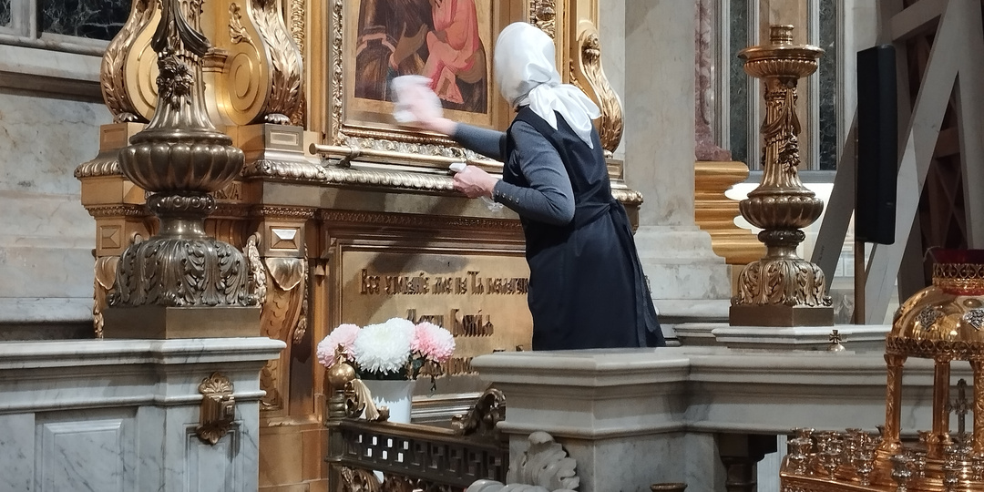 Как мы посетили Исаакиевский собор. Чем он отличается от Казанского собора и других православных храмов?