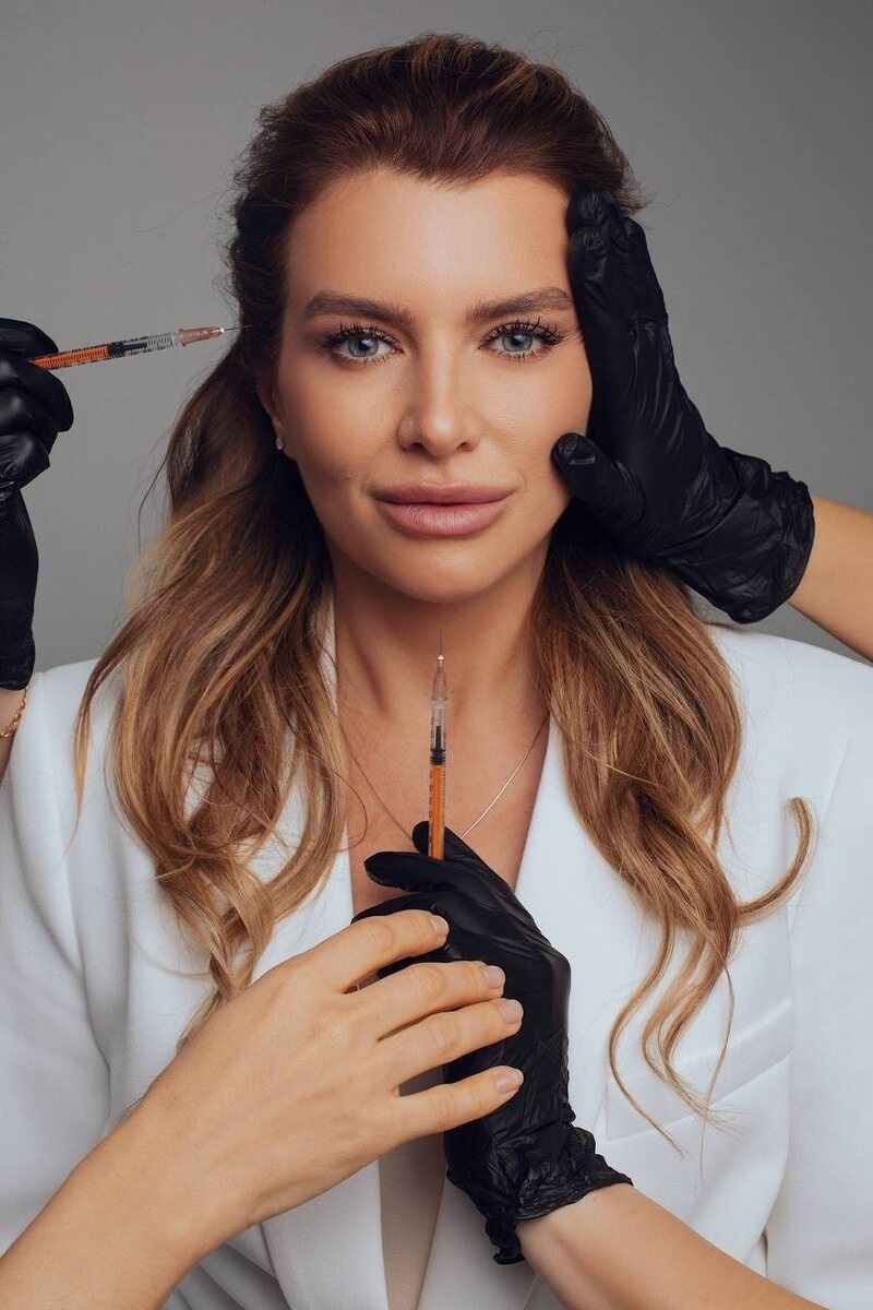 Главный врач центра косметологии и здоровья Skin Clinic, тренер-эксперт международного класса Юлия Александровна Савельева