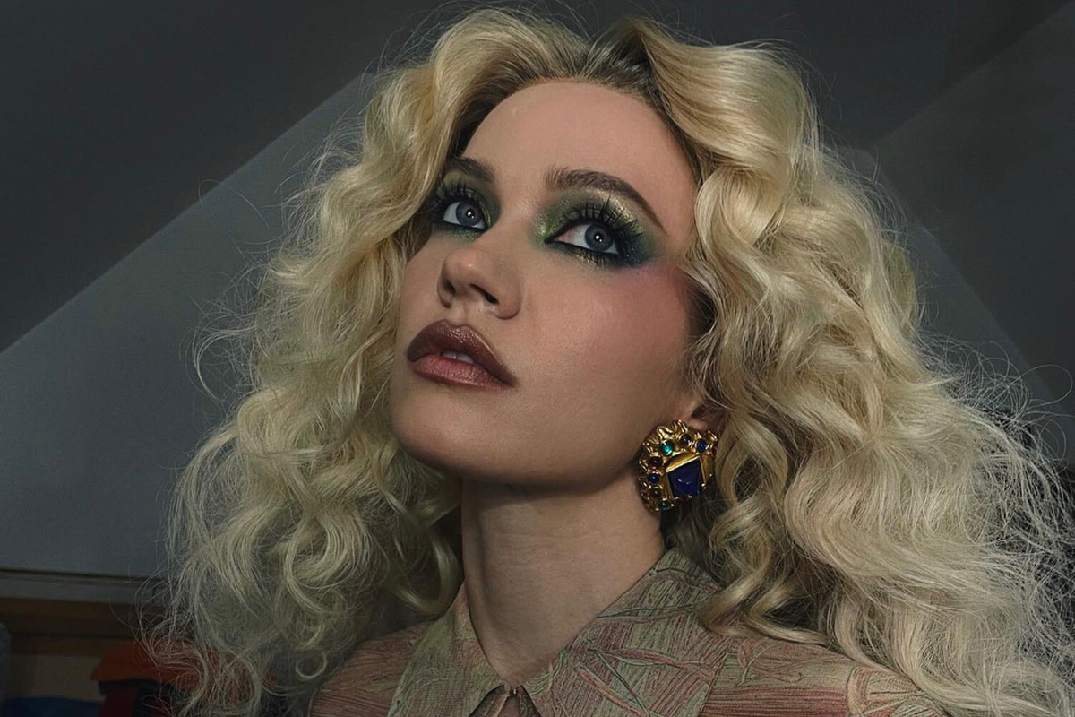 mymichelle.band/Instagram (владелец компания Meta признана в России экстремистской и запрещена)