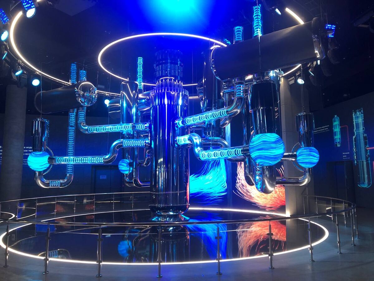 Интерактивный макет атомного реактора в павильоне Атом на ВДНХ, Москва