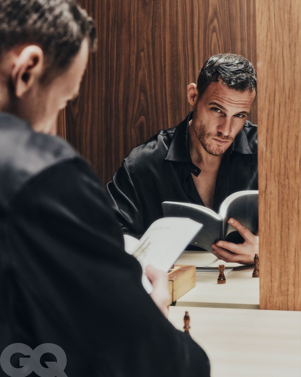 Источник телеграм-канал Керем Бюрсин || Сердцебиение 