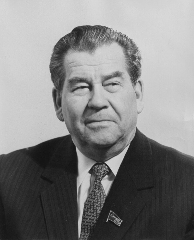    Ордена «Сампо» посмертно удостоили бывшего руководителя Карелии Ивана СенькинаПравительство Карелии