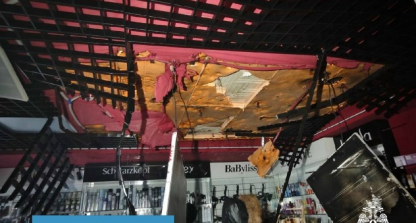    В Коми загорелся торговый павильон: пришлось эвакуировать людей