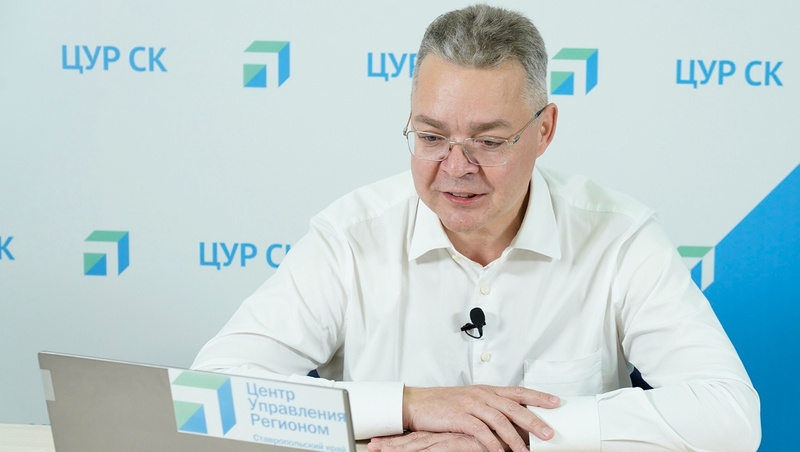    Глава Ставрополья поручил установить сроки для вывешивания табличек с названиями остановок в Георгиевске Фото: Пресс-служба губернатора Владимира Владимирова