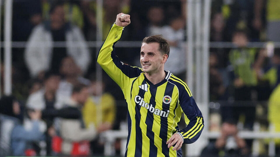     Warner Bros. подала в суд на футболиста, отмечающего голы в стиле Гарри Поттера REUTERS/Murad Sezer