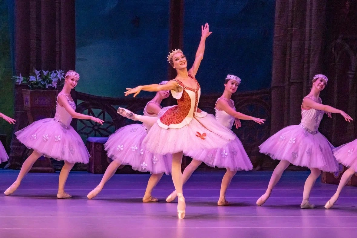 Флер де Лис("Эсмеральда" Ц.Пуни)