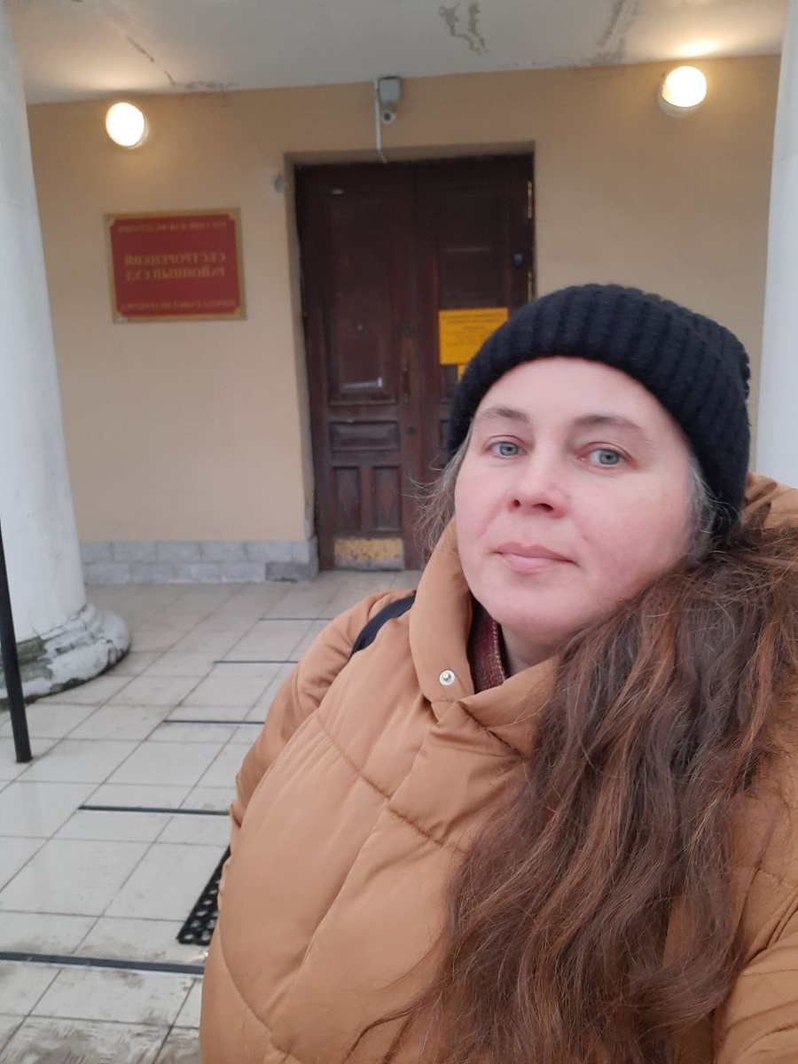 Анна Шушпанова у Сестрорецкого районного суда