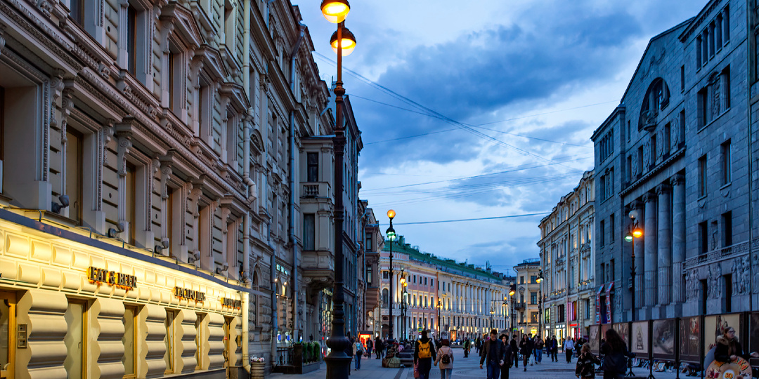 Прогулка по Бриллиантовой улице Петербурга: Большая Морская