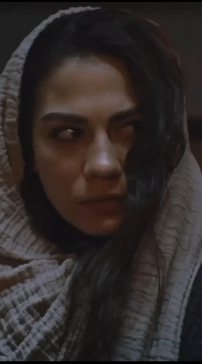 Стоп кадр из сериала «Меня зовут Фарах»