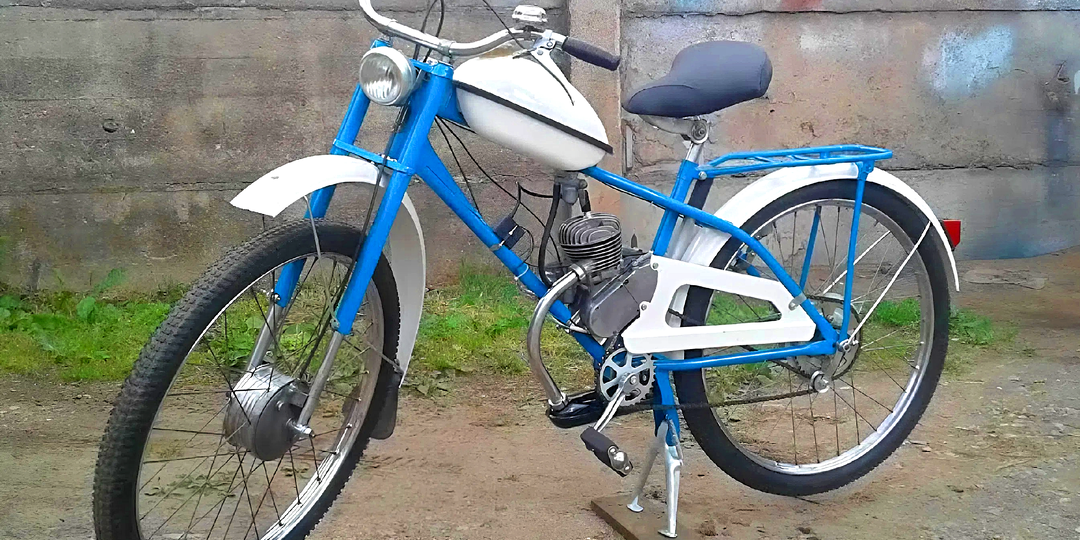 Без регистрации и документов: на каких мопедах рассекали подростки СССР