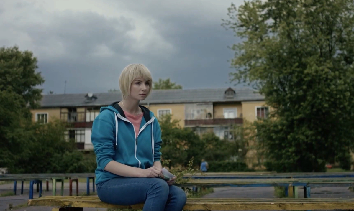 Кадр из сериала "Две жизни", 2016 г., режиссер Саша Кириенко, сценарист Евгений Григоренко, композитор Леонид Иновлоцкий (скриншот) 