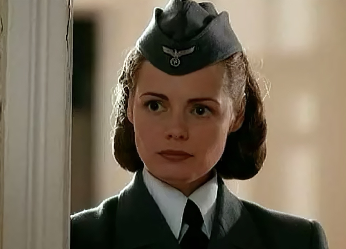 Анна Миклош, кадр из сериала «СМЕРШ: Легенда для предателя»