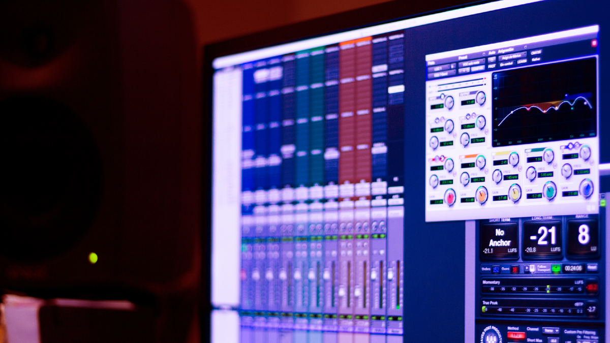 Студия звукозаписи Шум в Москве на Дербеневской набережной 13\17 корпус 2