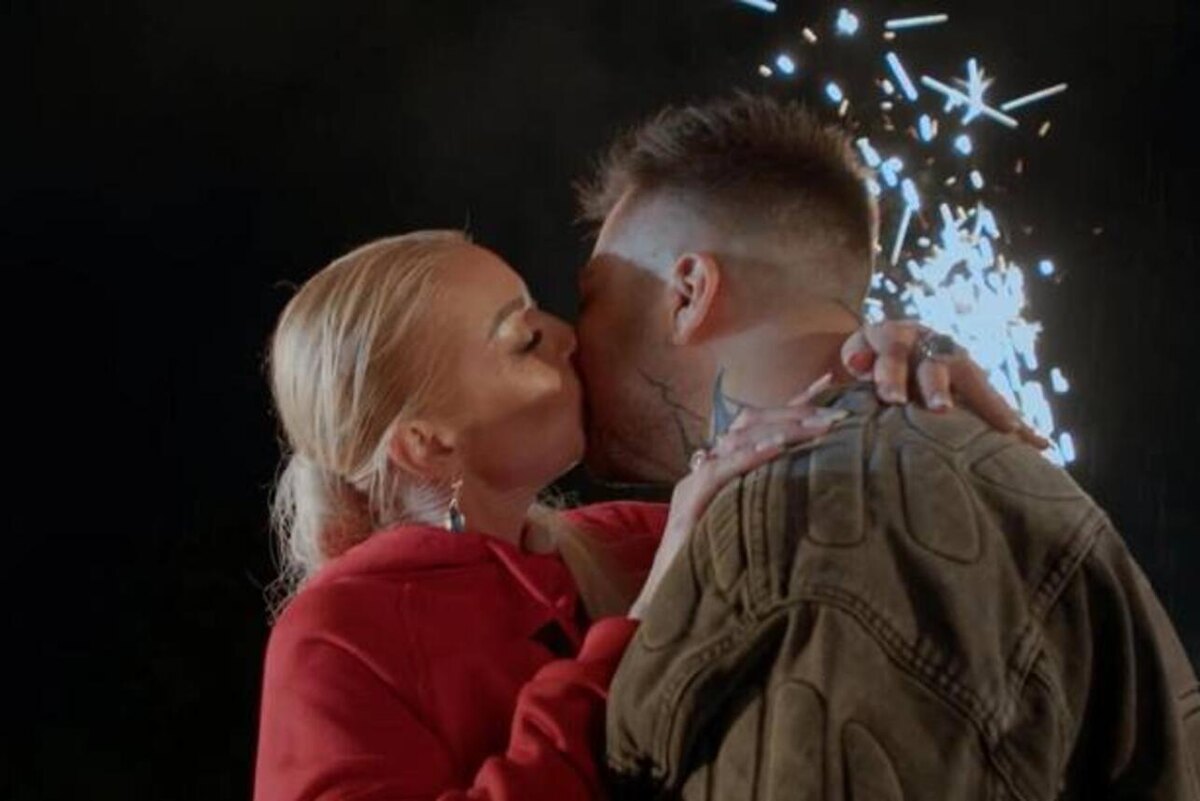 Анастасия Волочкова и Рома Желудь
Фото: Кадр из шоу