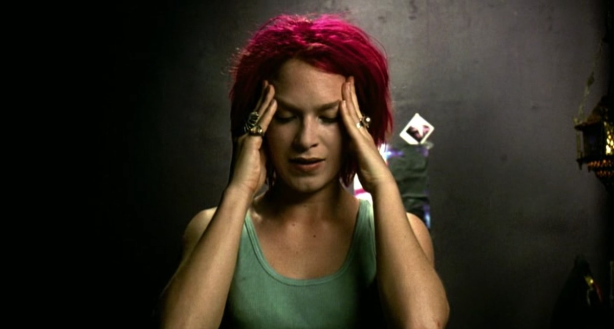 Лола думает