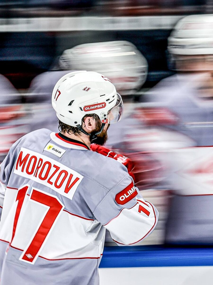 Морозов - 3 игры 3 шайбы.