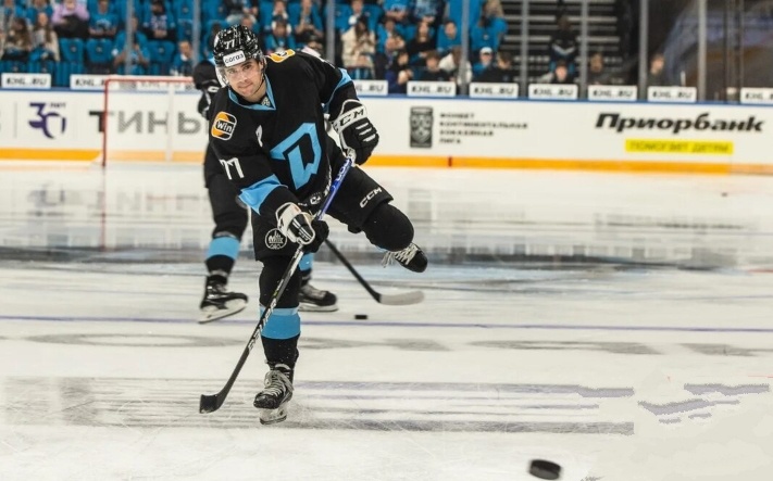 У кого в КХЛ самые сильные нападающие?