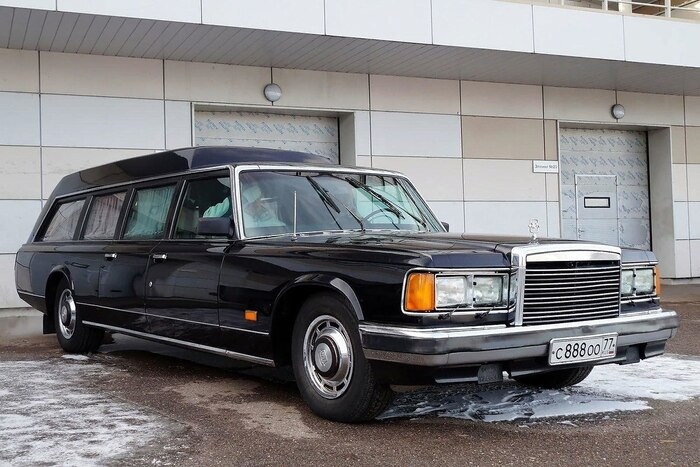 ЗИЛ-41042 получил прозвище «Черный доктор»