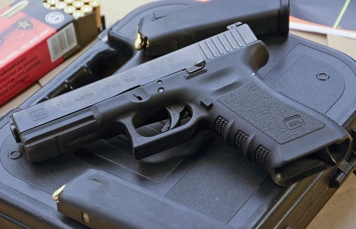 Серьёзный пистолет.