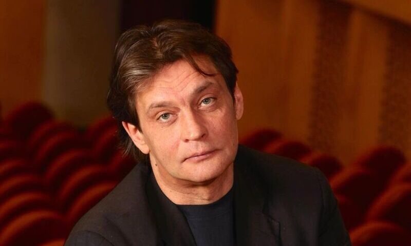 Александр Домогаров: «после спектакля сажусь в машину без сил»