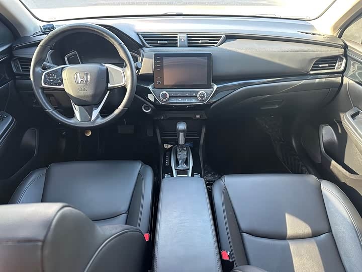 Фото салона, листайте.